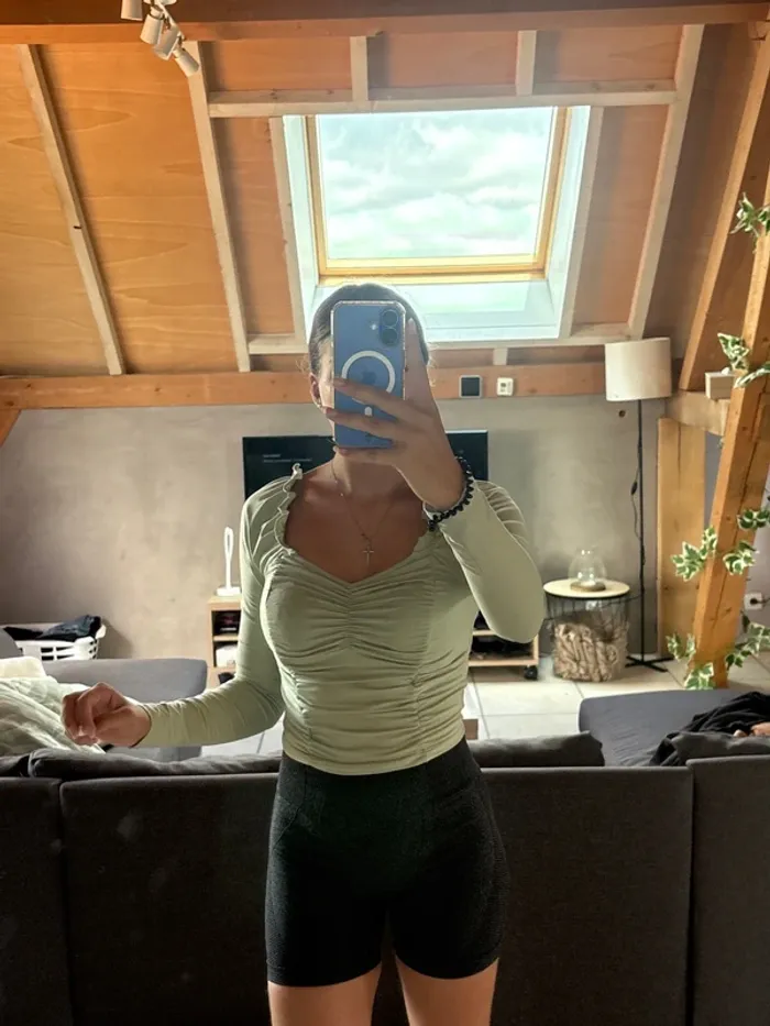 Top femme à manches longues