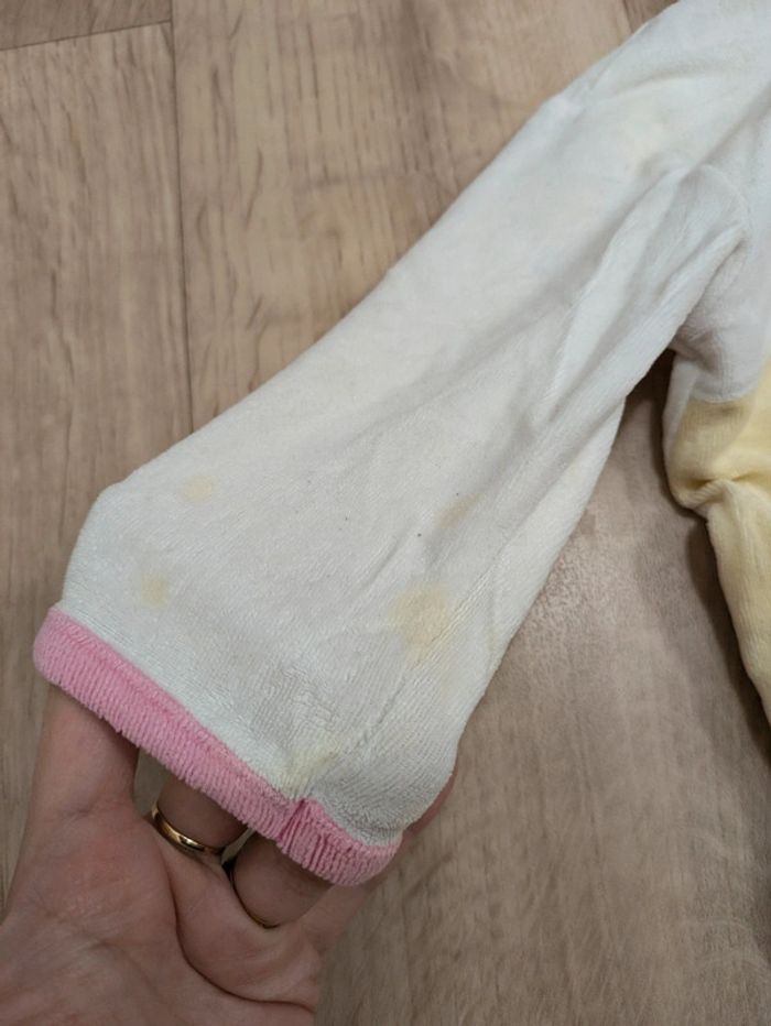 Pyjama/Grenouillère velours jaune 18 Mois - photo numéro 8