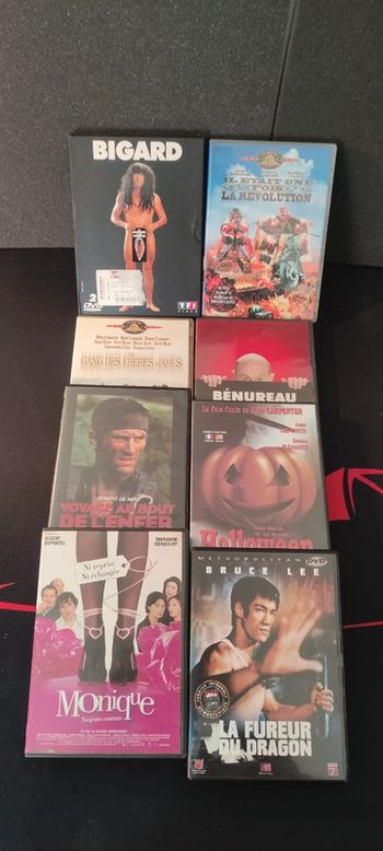 Lot de DVD et coffret