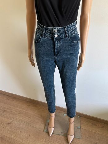 Jean bleu marine Naf Naf taille 36 excellent état