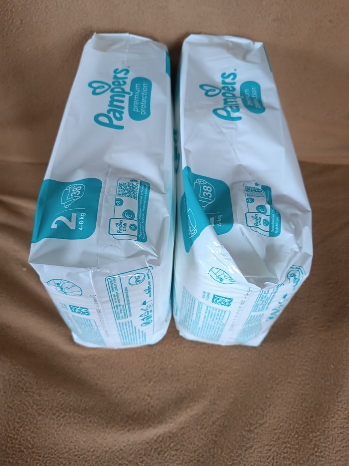 Lot couches T2  Pampers - photo numéro 6
