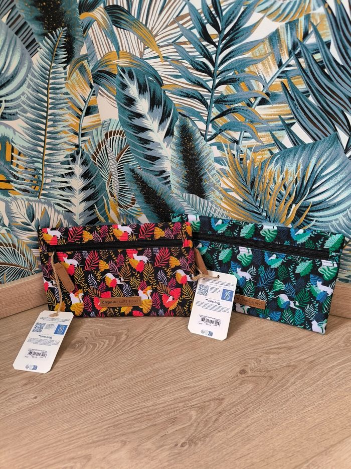 Lot de 2 pochettes Cabaia SPA
