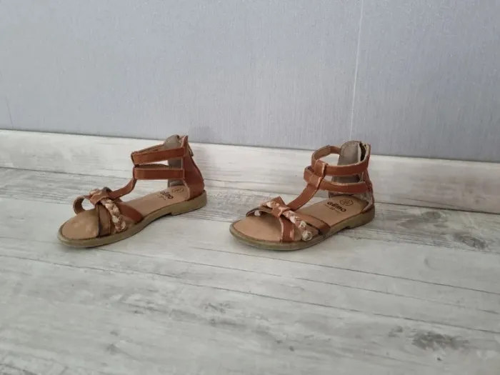 Sandales Pointure 27 - photo numéro 3