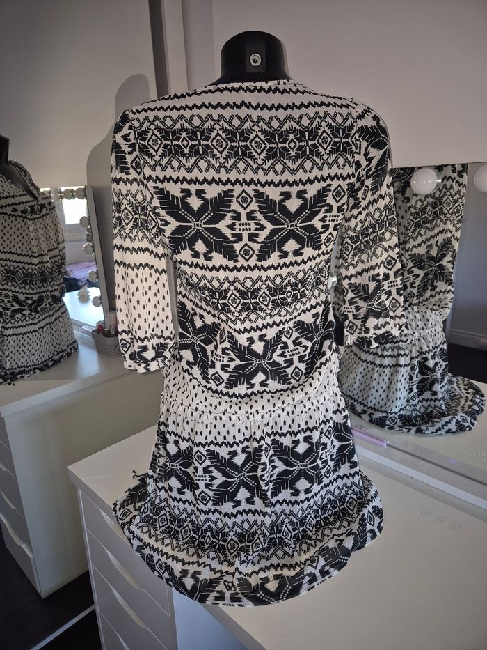 Robe fluide à motifs - photo numéro 2