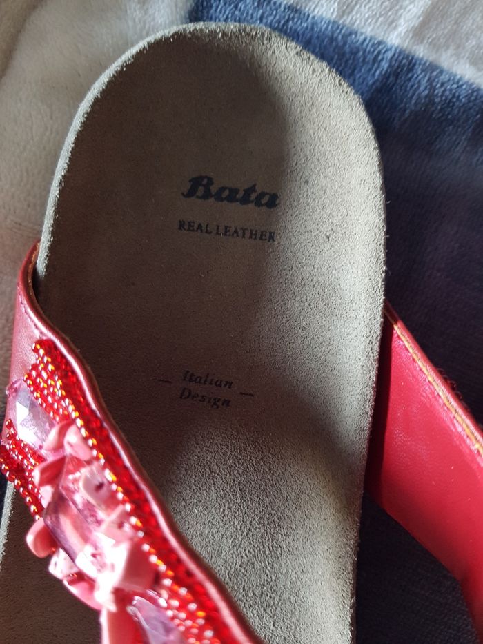 Magnifique sandales neuve pointure 36 bata - photo numéro 3