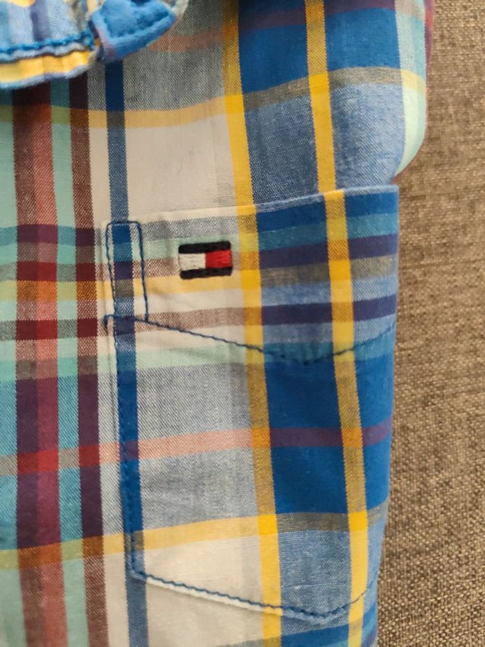 Chemise à carreaux tommy Hilfiger 4 ans - photo numéro 3