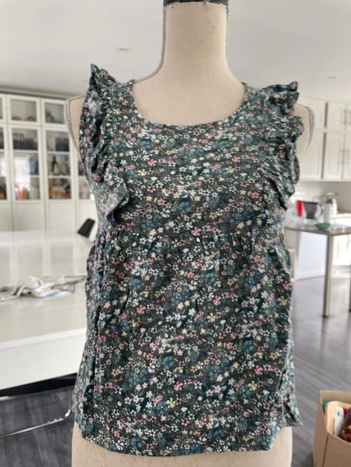 Débardeur / blouse sans manche taille 12 ans marque gemo
