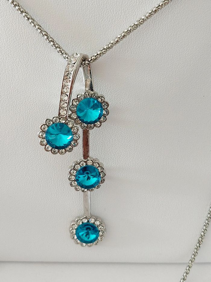 Très beau collier fantaisie argenté turquoise - photo numéro 4