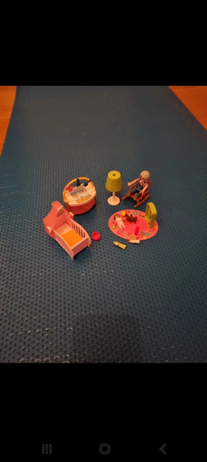 Chambre de bébé playmobil