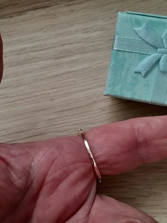 Bague pierre,couleur Rouge, style Bohème, taille 60 petits strass couleur dorée - photo numéro 8