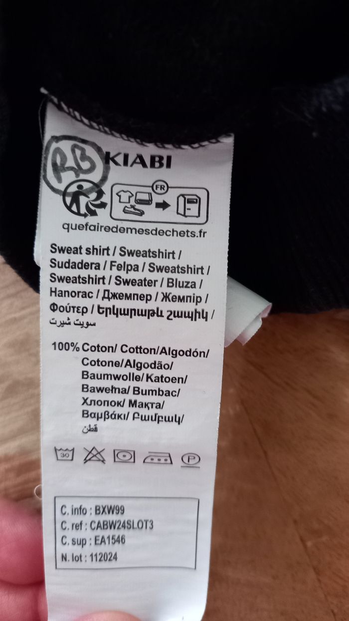 Sweat 3 mois - photo numéro 5