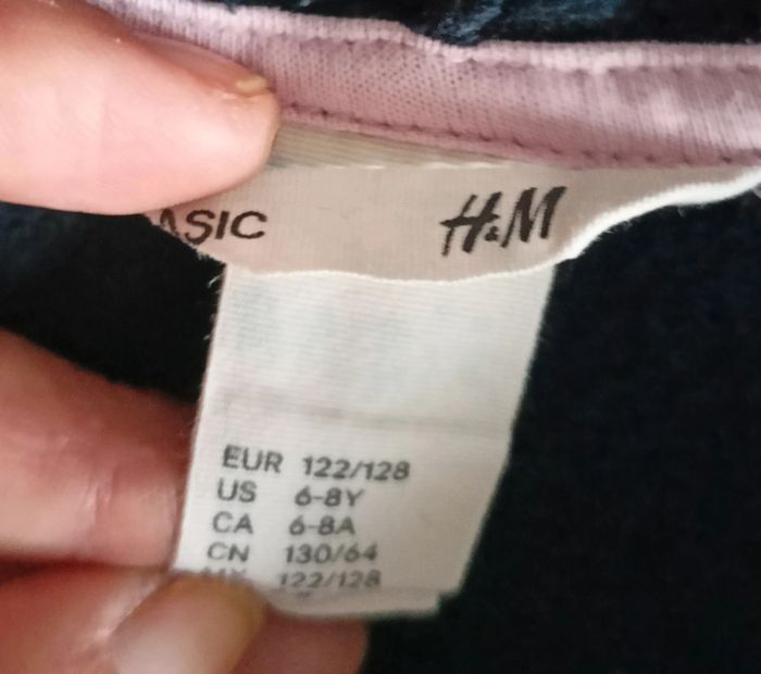 Gilet sweat capuche motif papillon 6/8 ans - photo numéro 3