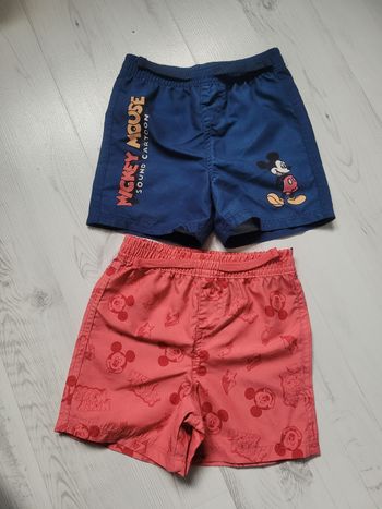 Lot de 2 shorts de bain Mickey taille 18 mois