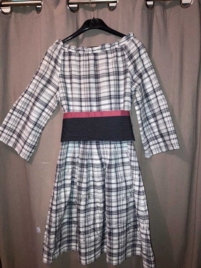 Robe cop copine 38 - photo numéro 2