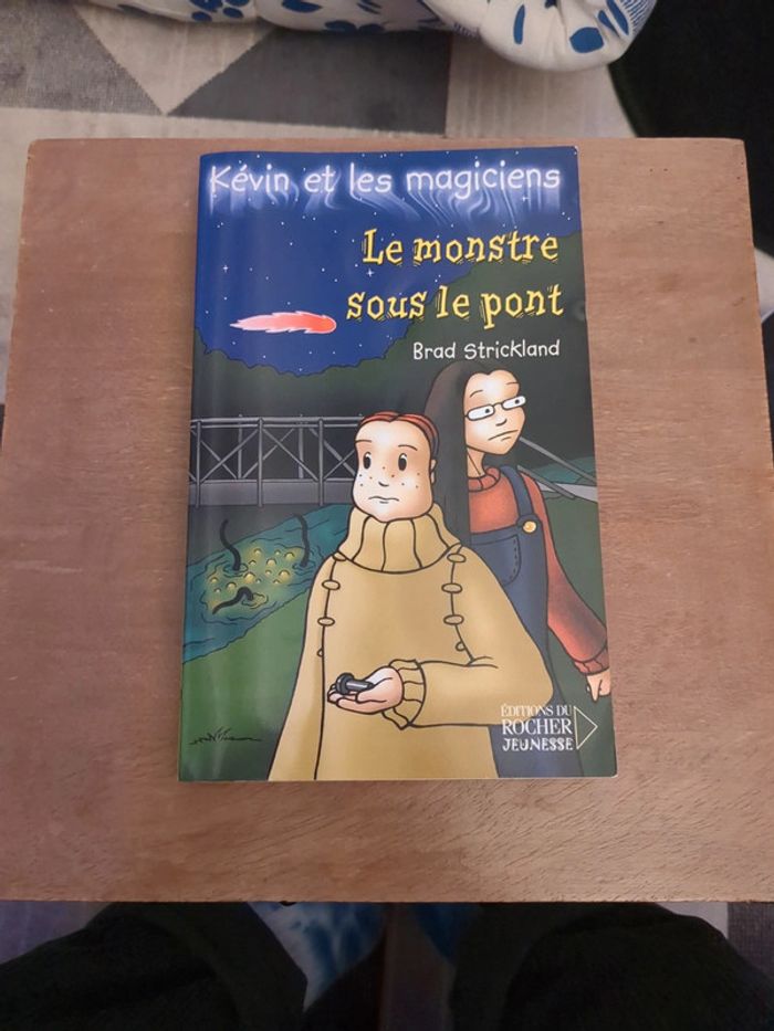 Brad Strickland - le monstre sous le pont
