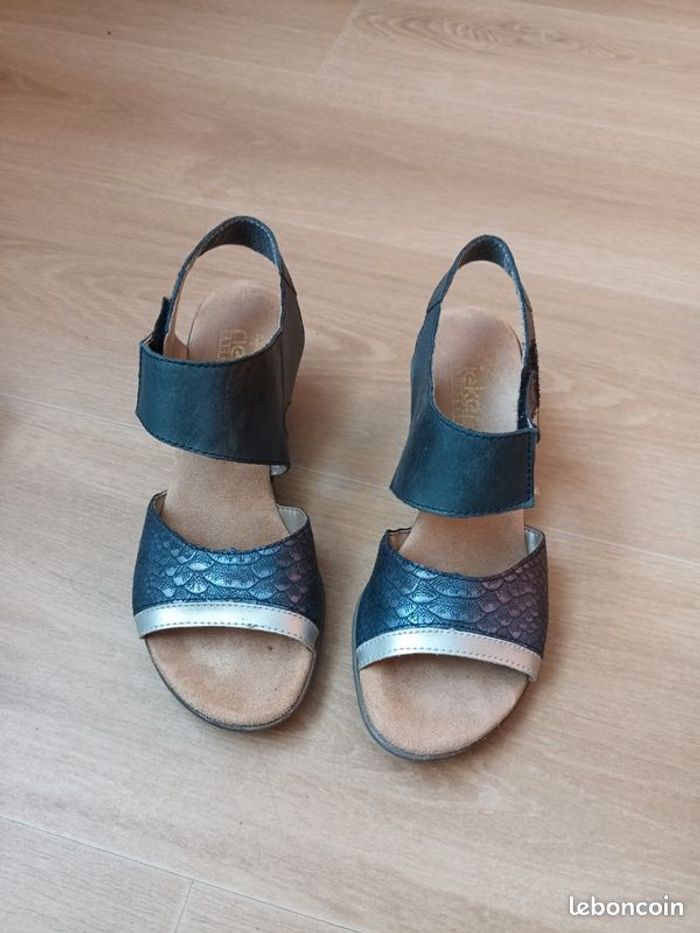 Chaussures été sandales rieker 36 neuf bleu et argent petit talon - photo numéro 2