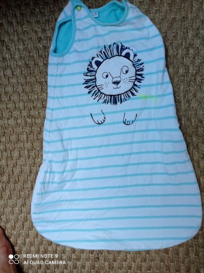 Gigoteuse réglable en 2 tailles légère