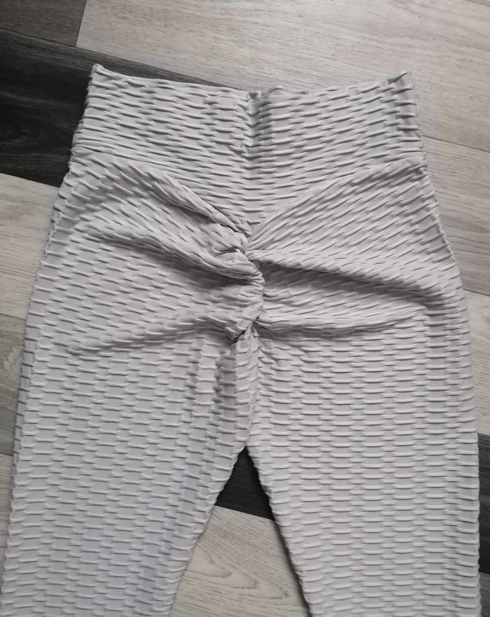 Leggings femme push up taille S - photo numéro 4