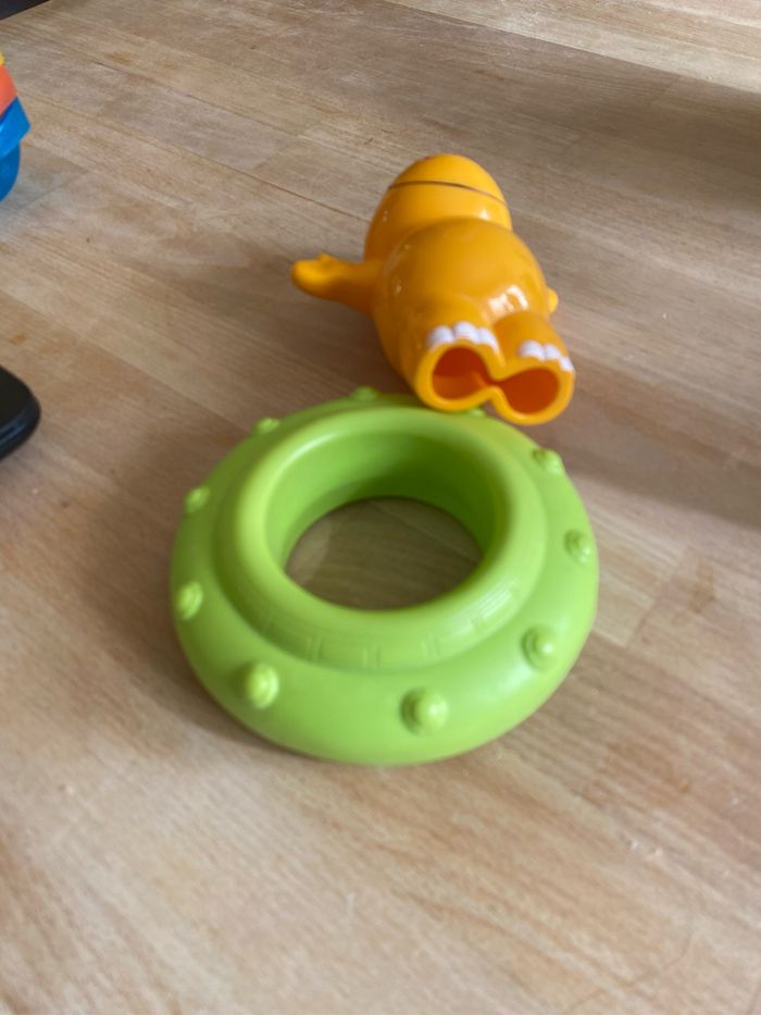 Hyppopotame avec bouee de bain - photo numéro 2