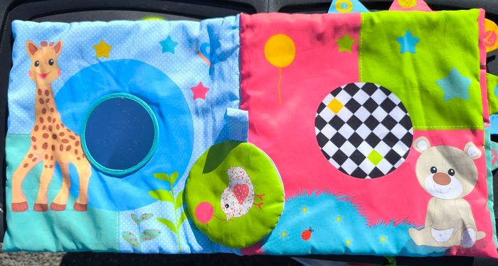 Grand livre Sophie La Girafe - photo numéro 2