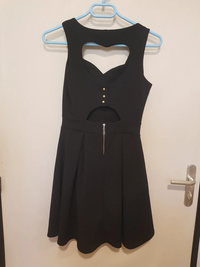 Robe mi longue avec cœur dans le dos - photo numéro 3