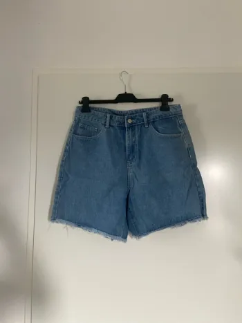 Short jean