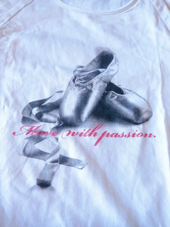 T-shirt manche courte blanc motif ballerines - photo numéro 2