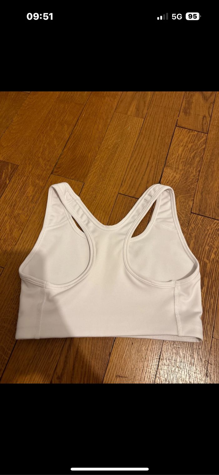 Brassière Nike blanche - photo numéro 2