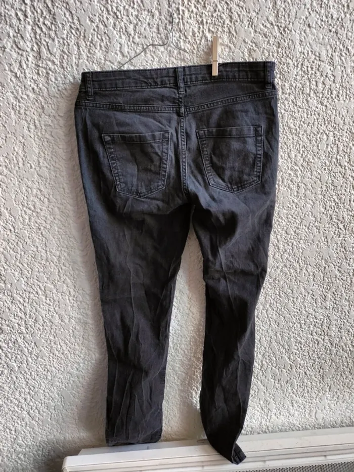 Jean noir droit slim T 38 - photo numéro 4