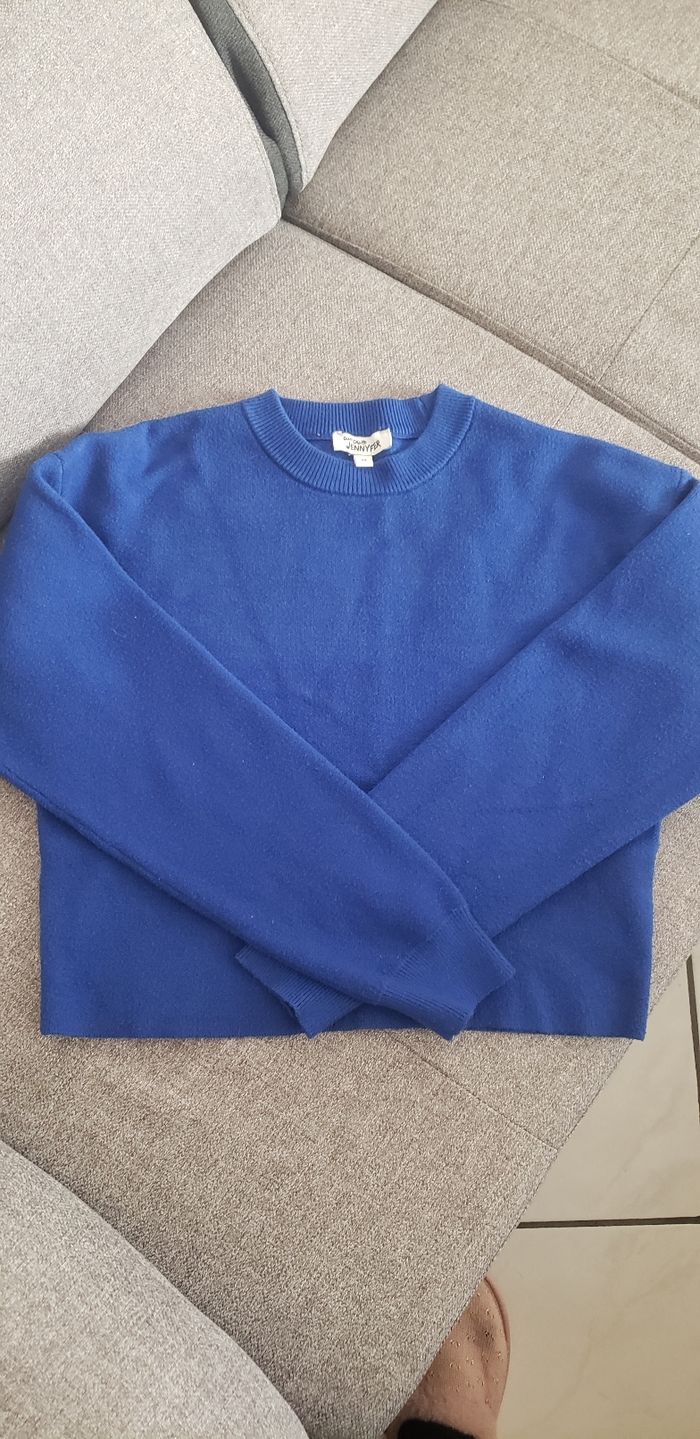 Pull bleu