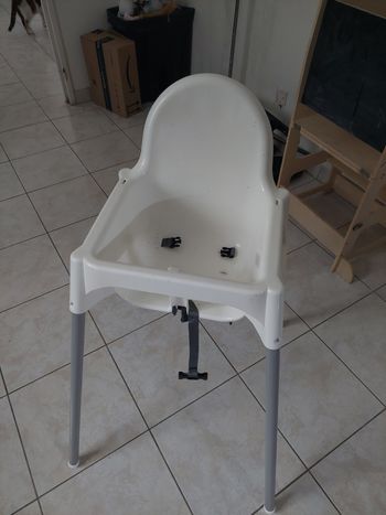 Chaise haute et réhausseur