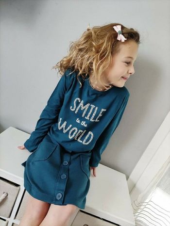 10 ans fille ensemble Okaïdi Teeshirt et jupe uniquement