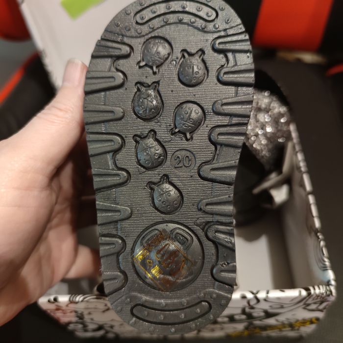 Magnifiques bottines fourrées originales neuves - photo numéro 5