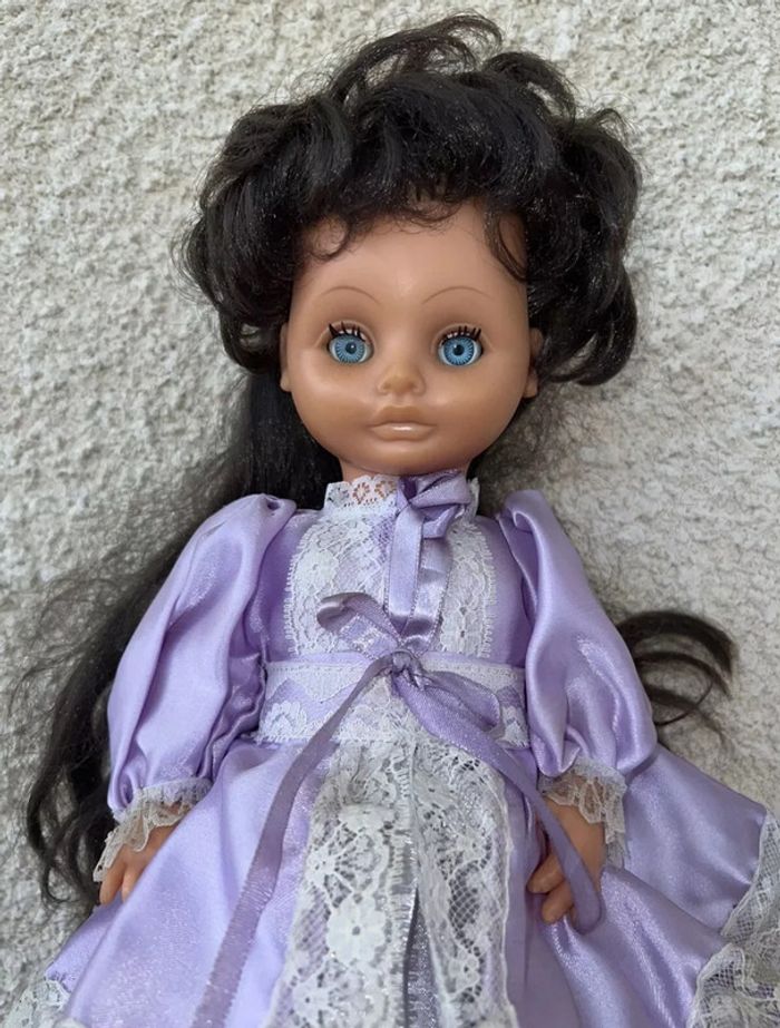 Poupée Bella