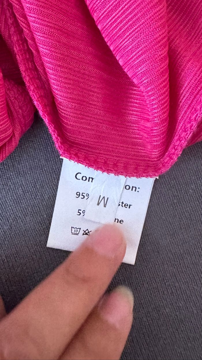 T-shirt  neuf  fuchsia  métallisé - photo numéro 6