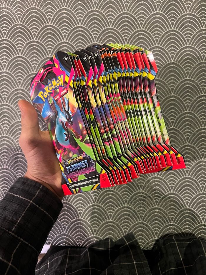 Lot 19 booster Pokémon - photo numéro 2