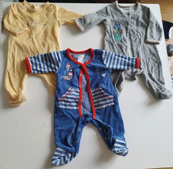 Lot de 11 pyjamas bébés - 3 mois