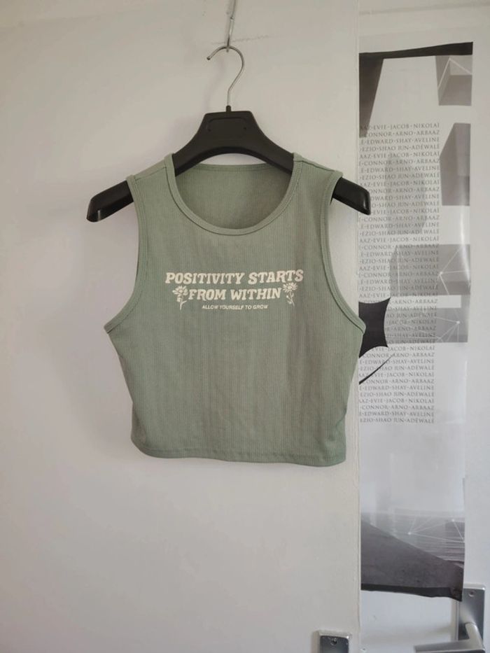 Crop top shein M