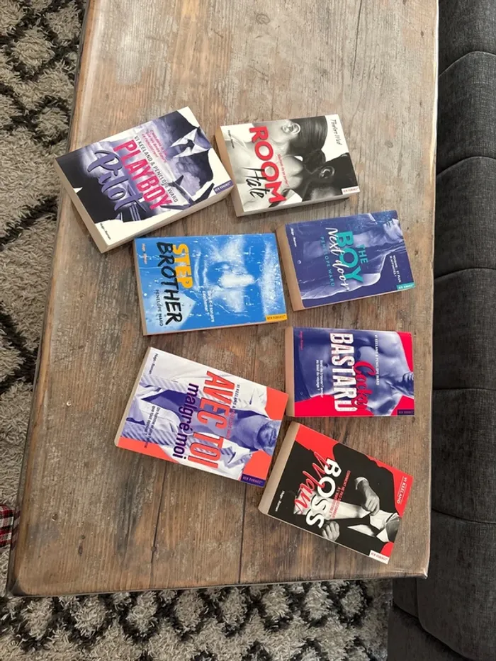 Lot 8 livres new romance
