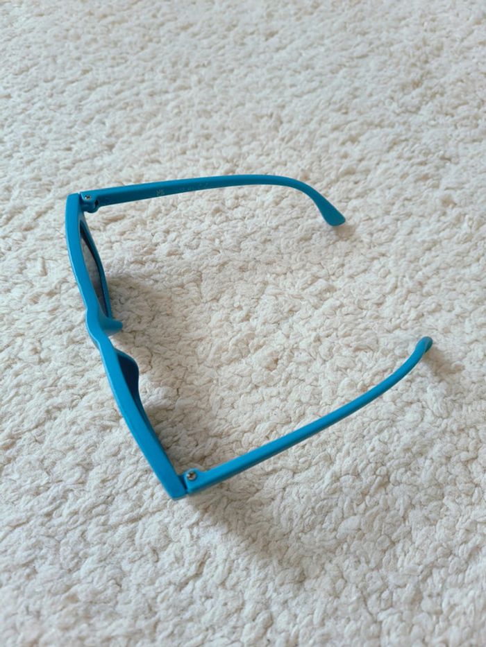 Lunettes de soleil - photo numéro 2
