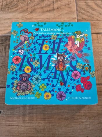 Livre cartonné Talismans Michaël Cailloux