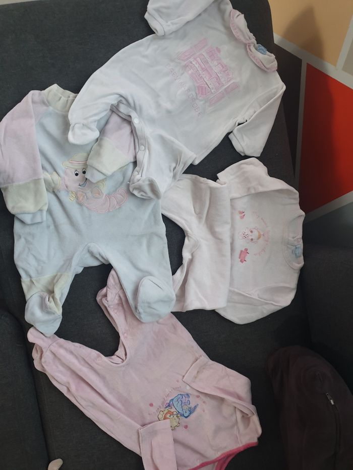 Lot pyjama 3 mois - photo numéro 2