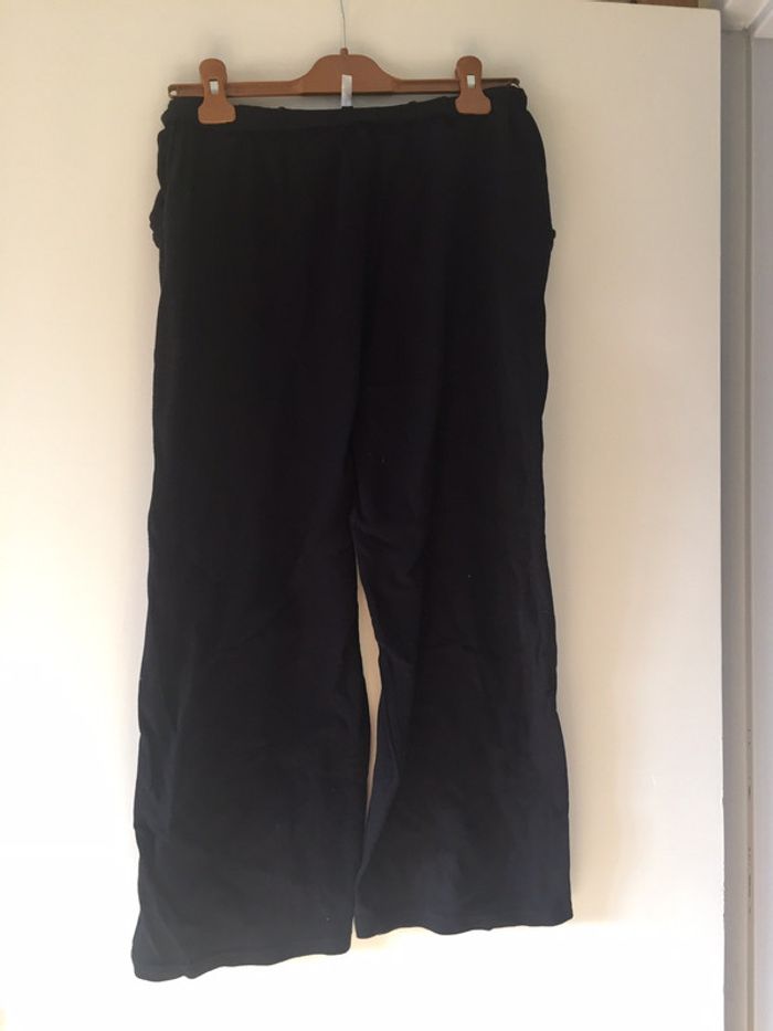 Pantalon en tissu noir Taille 40/42 - photo numéro 2