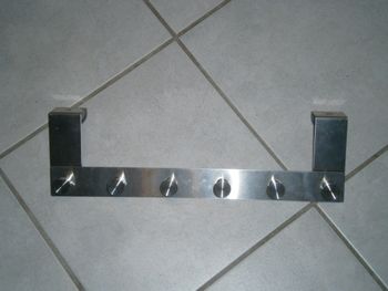Patère de porte en métal argenté