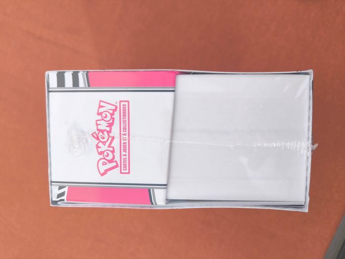 ETB Flamme Blanche 10.5 Pokémon - photo numéro 3