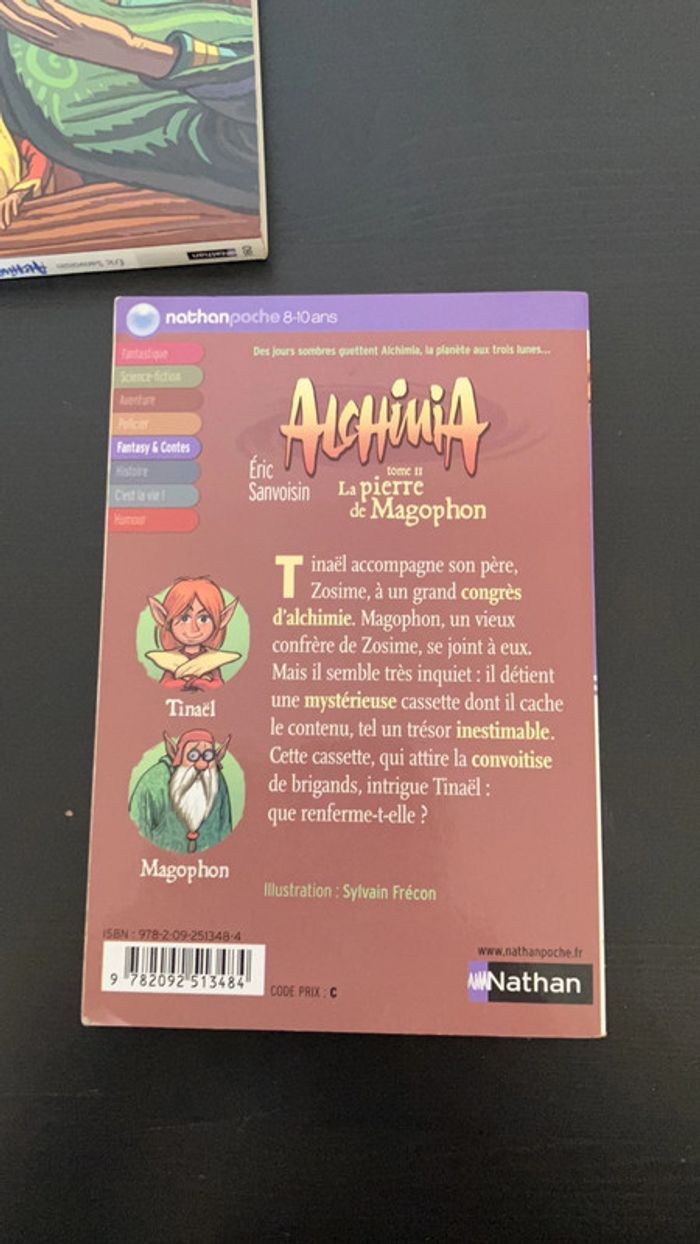 Lot 2 Livres. Nathan Poche . Alchimia. - photo numéro 3