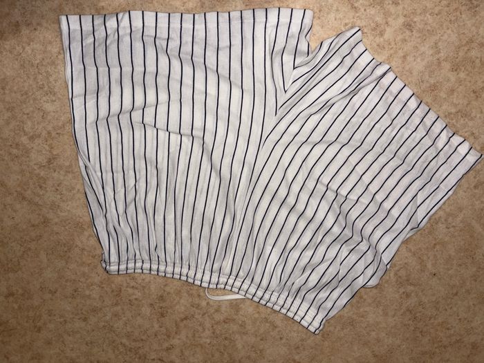 Short blanc à rayures - photo numéro 2