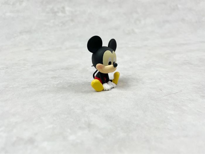 Petite figurine gashapon Disney Japon officiel Mickey Mouse - photo numéro 6