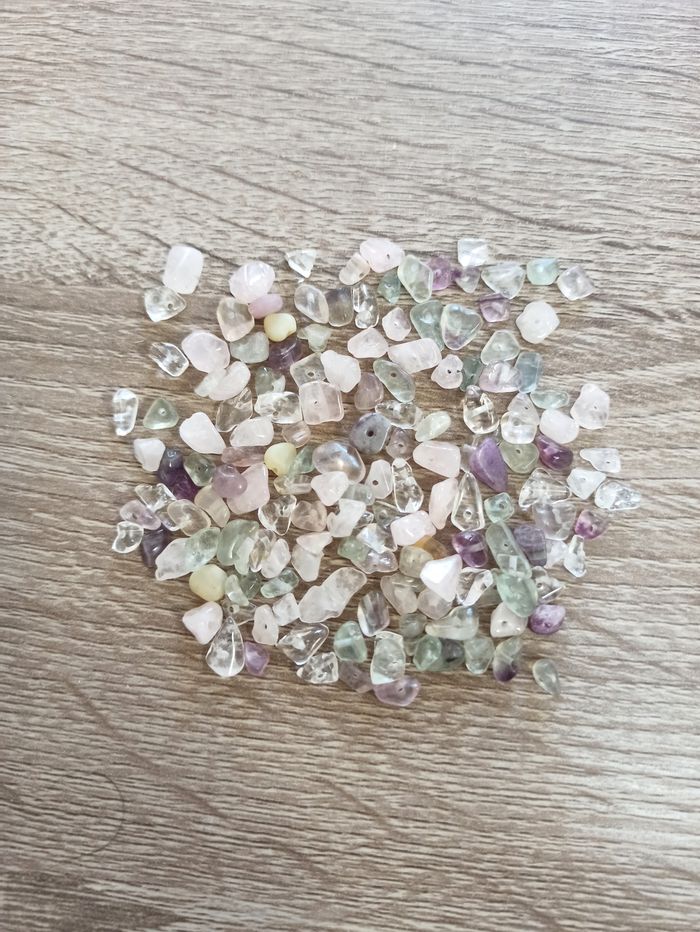 Lot de pierres naturelles "chips" assorties pour bijoux DIY (29 g)