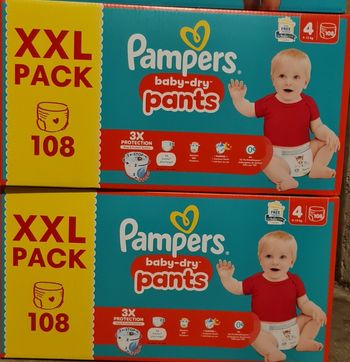 Couches pampers taille 4